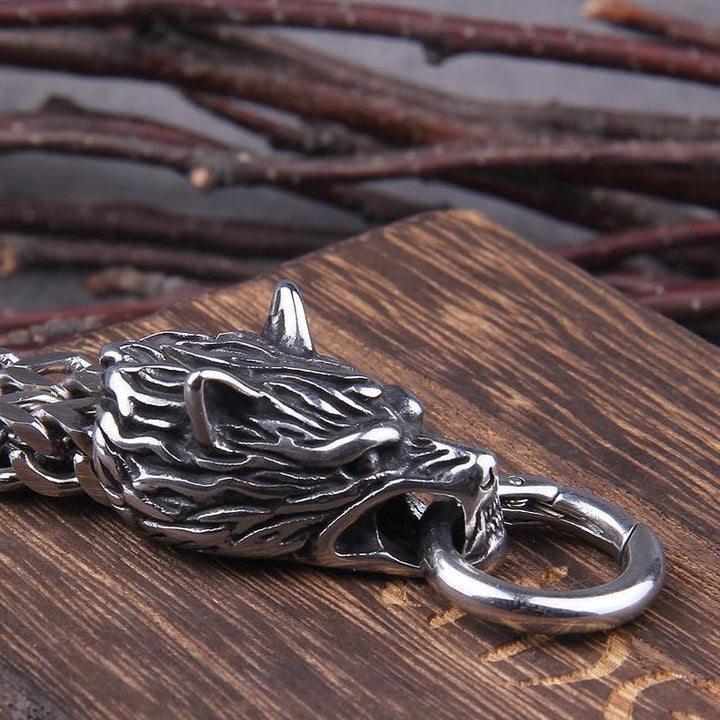 Detailreiches Wolfskopf Fenrir Armband für Herren, gefertigt aus massivem Edelstahl, authentischer Wikinger Schmuck.