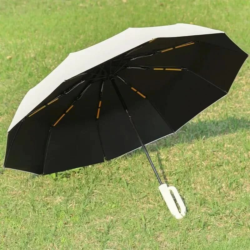 Offener, kompakter Automatikschirm mit starkem UV-Schutz. Windfestes Design, perfekt als Reiseschirm.