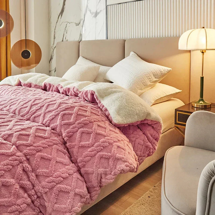 Winter-Bettwäsche aus luxuriösem Flanell mit doppelseitigem Kaschmir-Look; weich & warm für Ihr Schlafzimmer.