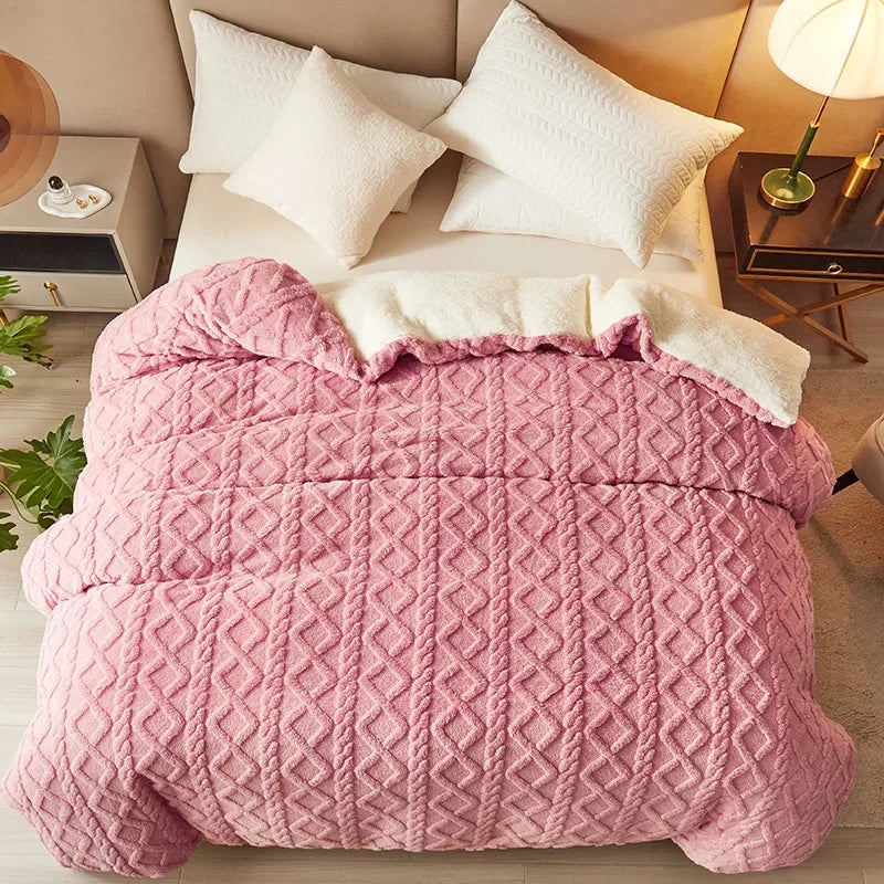 Kuschelige Winterbettwäsche aus Flanell, mit Kaschmir-Look; perfekt für warme und entspannte Nächte im Schlafzimmer.