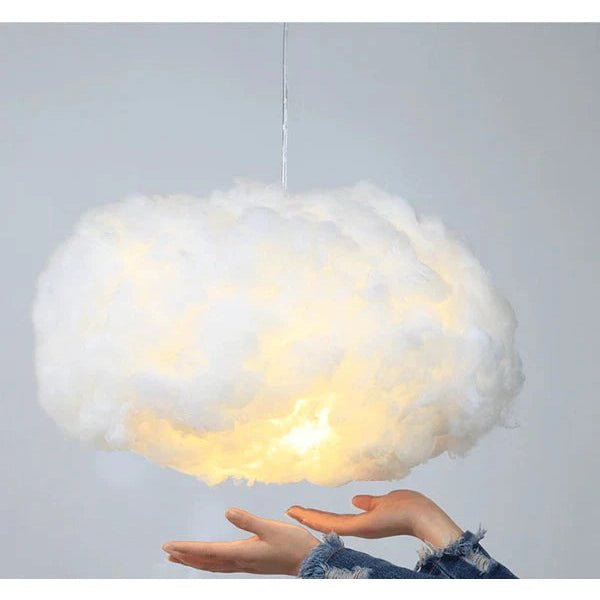 Weiße Wolkenlampe mit dimmbarem LED-Licht. Perfekt als stimmungsvolle Deckenlampe für Wohn- & Schlafzimmer.