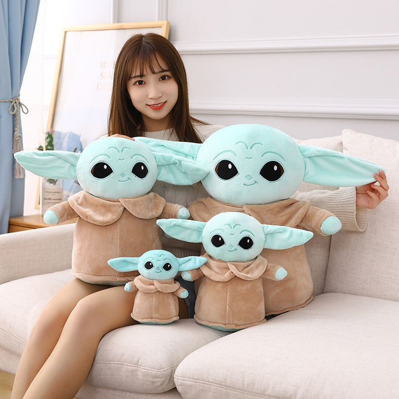 Yoda Plüschfigur: weiches Star Wars Kuscheltier, ideal für Fans und Sammlerzimmer.