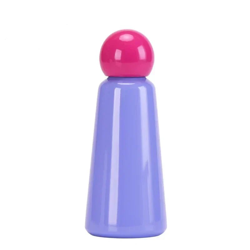 Kompakte 500ml Edelstahl Trinkflasche mit attraktivem zweifarbigem Muster.